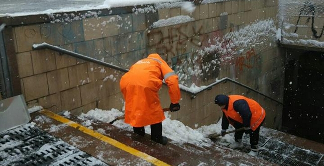 Після невеликої паузи у Києві знову сніжить