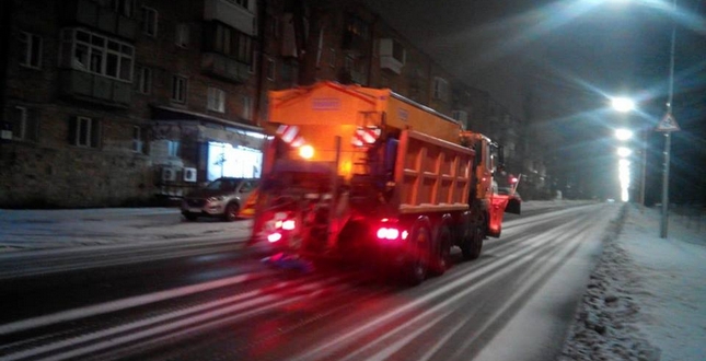 О 04.00 год. ранку у Києві знову розпочало сніжити