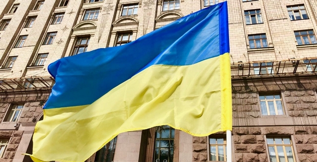 Комунальна корпорація «Київавтодор» вітає з Днем Державного Прапора України!