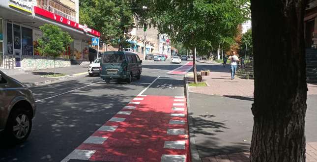 Ще одна вулиця столиці стала «своєю» для велосипедистів:)
