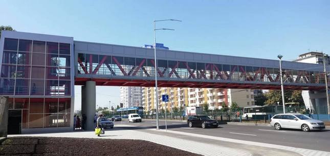 З нового пішоходного моста на перетині просп. Гузара і вул. Василенка викрали камери відеонагляду