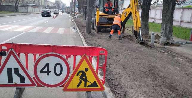 У столиці розпочали ремонти тротуарів – Олександр Федоренко