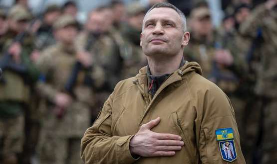 Віталій Кличко: "Сьогодні Україна відзначає День Гідності та Свободи. І сьогодні ми, як ніколи знаємо ціну своєї свободи і своєї гідності."